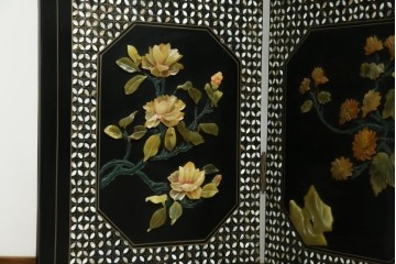 アジアンヴィンテージ　希少!!　中国美術屏風　雅集図　螺鈿　豪華装飾の玉石象嵌衝立　(R-085192)