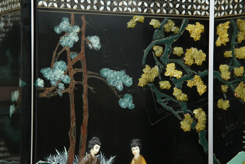 アジアンヴィンテージ　希少!!　中国美術屏風　雅集図　螺鈿　豪華装飾の玉石象嵌衝立　(R-085192)