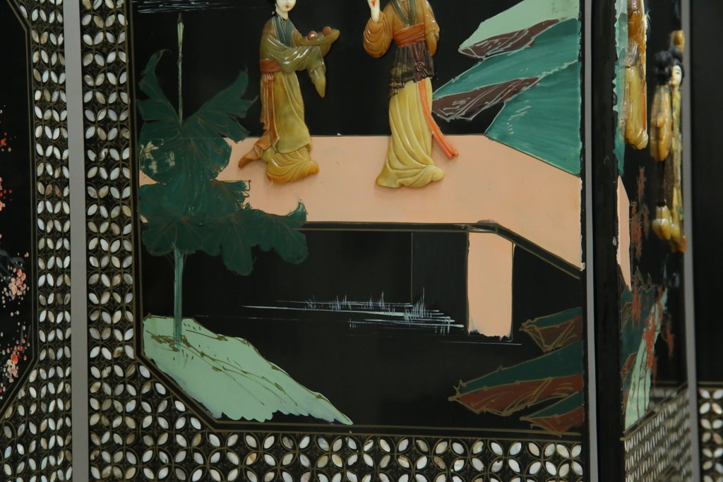 アジアンヴィンテージ　希少!!　中国美術屏風　雅集図　螺鈿　豪華装飾の玉石象嵌衝立　(R-085192)