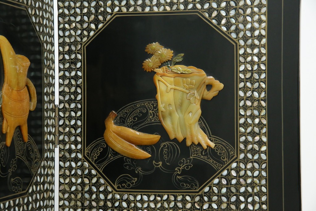 アジアンヴィンテージ　希少!!　中国美術屏風　雅集図　螺鈿　豪華装飾の玉石象嵌衝立　(R-085192)