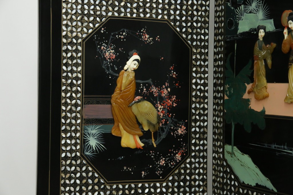 アジアンヴィンテージ　希少!!　中国美術屏風　雅集図　螺鈿　豪華装飾の玉石象嵌衝立　(R-085192)