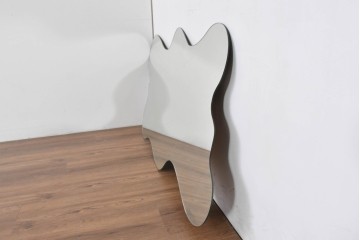 中古　SOVET(ソヴェット)　アートのような曲線フォルムが印象的なウォールミラー　(R-085194)