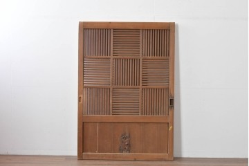 アンティーク建具　明治大正期　希少デザイン　格子意匠が印象的な蔵戸1枚　(R-085195)