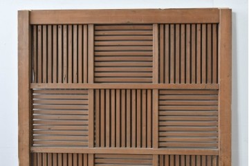 アンティーク建具　明治大正期　希少デザイン　格子意匠が印象的な蔵戸1枚　(R-085195)