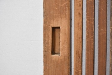 アンティーク建具　明治大正期　希少デザイン　格子意匠が印象的な蔵戸1枚　(R-085195)