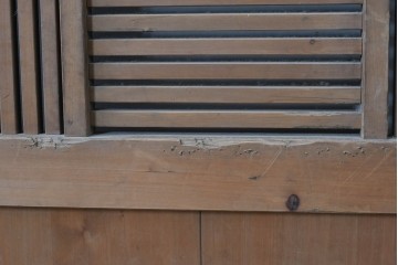 アンティーク建具　明治大正期　希少デザイン　格子意匠が印象的な蔵戸1枚　(R-085195)