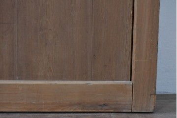 アンティーク建具　明治大正期　希少デザイン　格子意匠が印象的な蔵戸1枚　(R-085195)