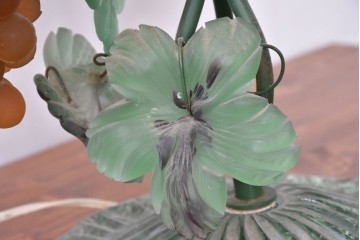 中古　イタリア製　TOSO CESARE(トーソー)　ムラーノガラス(MURANO)　3灯　ブドウ装飾が華やかなテーブルライト　(R-085197)