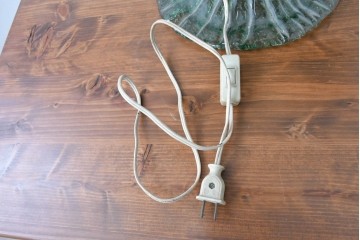 中古　イタリア製　TOSO CESARE(トーソー)　ムラーノガラス(MURANO)　3灯　ブドウ装飾が華やかなテーブルライト　(R-085197)