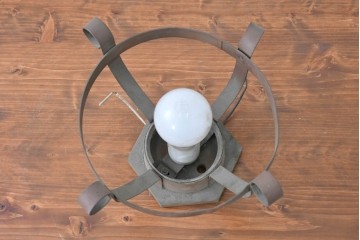 和製ヴィンテージ　昭和後期　曲線フレームが印象的なシーリングライト　(R-085199)