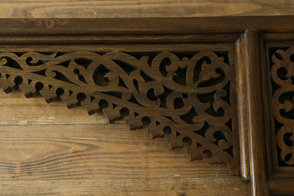 アジアンヴィンテージ　希少!!　インド建築装飾　大型(150cm)　唐草透かし彫りのアーチ形ブラケットパネル一対　(R-085203)