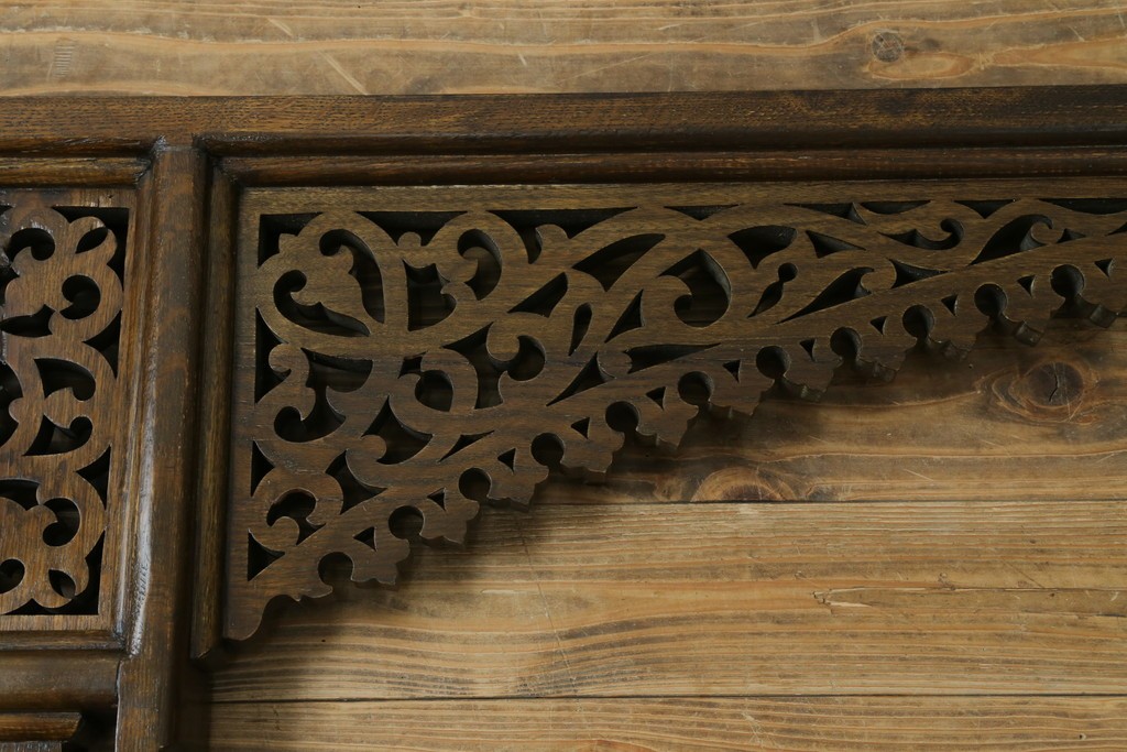 アジアンヴィンテージ　希少!!　インド建築装飾　大型(150cm)　唐草透かし彫りのアーチ形ブラケットパネル一対　(R-085203)