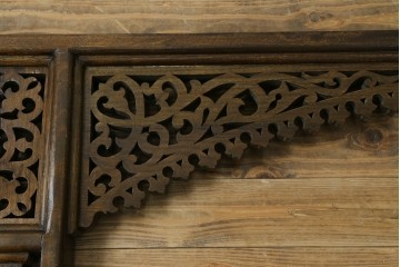 アジアンヴィンテージ　希少!!　インド建築装飾　大型(150cm)　唐草透かし彫りのアーチ形ブラケットパネル一対　(R-085203)