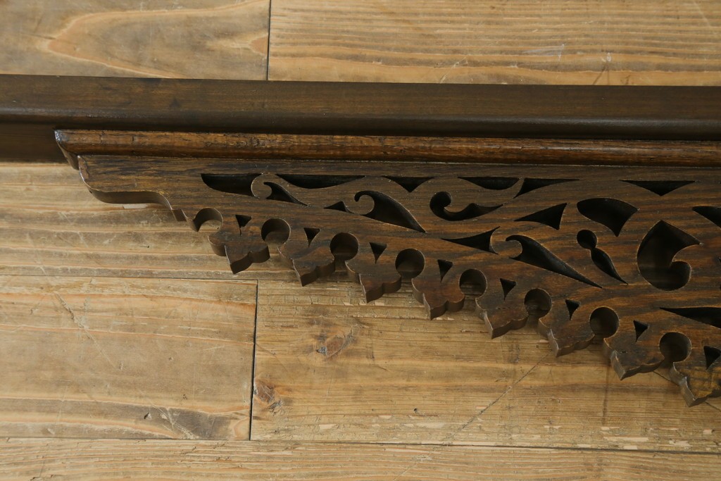 アジアンヴィンテージ　希少!!　インド建築装飾　大型(150cm)　唐草透かし彫りのアーチ形ブラケットパネル一対　(R-085203)