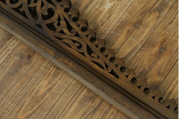 アジアンヴィンテージ　希少!!　インド建築装飾　大型(150cm)　唐草透かし彫りのアーチ形ブラケットパネル一対　(R-085203)