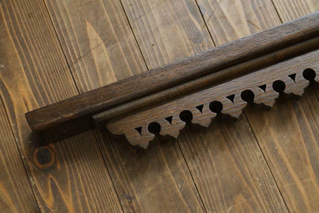 アジアンヴィンテージ　希少!!　インド建築装飾　大型(150cm)　唐草透かし彫りのアーチ形ブラケットパネル一対　(R-085203)