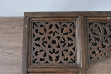 アジアンヴィンテージ　希少!!　インド建築装飾　大型(150cm)　唐草透かし彫りのアーチ形ブラケットパネル一対　(R-085203)