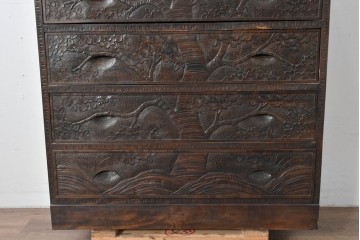 中古　伝統工芸　軽井沢彫り　隅々まで施された桜の彫りが優美なチェスト　(R-085205)