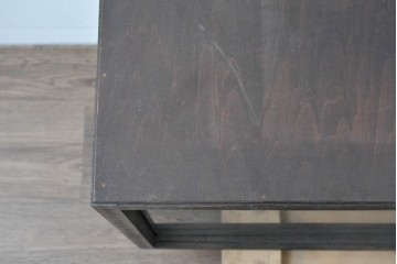 中古　伝統工芸　軽井沢彫り　桜の彫刻をあしらった上品な佇まいのローボード　(R-085207)