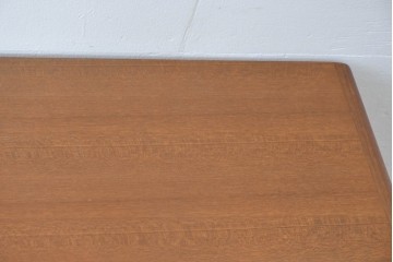 和製ヴィンテージ　チーク材　上質なつくりで収納力も抜群な北欧デザインのサイドボード　(R-085211)