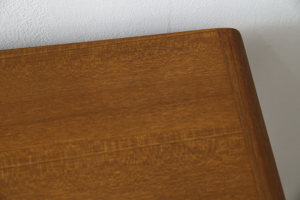 和製ヴィンテージ　チーク材　上質なつくりで収納力も抜群な北欧デザインのサイドボード　(R-085211)