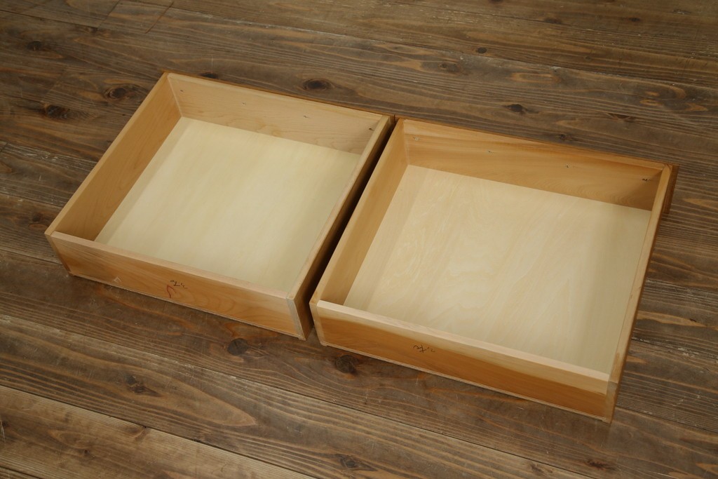 和製ヴィンテージ　チーク材　上質なつくりで収納力も抜群な北欧デザインのサイドボード　(R-085211)