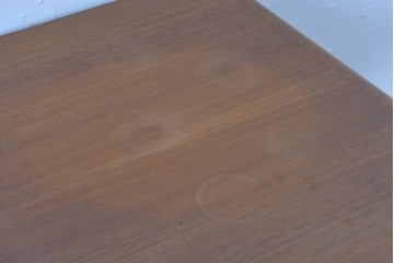 デンマークヴィンテージ　キーベック(Kibaek Mobelfabrik A/S)社　チーク材　緻密な構造のシャッター扉が魅力のサイドボード　(R-085212)