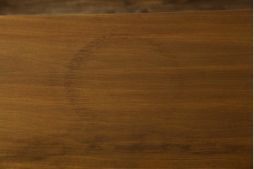 アメリカヴィンテージ　バセットファニチャー(Bassett Furniture)　金属製の引手がミッドセンチュリーの雰囲気を引き立てる木製サイドボード　(R-085213)