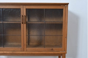 中古　トラックファニチャー (TRUCK FURNITURE)　ゆらぎのある型板ガラスに格子をあしらった扉がお洒落なサイドキャビネット　定価約26万円相当　(R-085214)