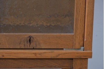 中古　トラックファニチャー (TRUCK FURNITURE)　ゆらぎのある型板ガラスに格子をあしらった扉がお洒落なサイドキャビネット　定価約26万円相当　(R-085214)