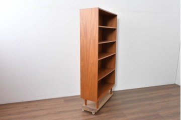 中古　美品　クロロス(CHLOROS)オリジナル　希少な廃番品　北欧デザインのおしゃれなハイブックシェルフ　(R-085215)