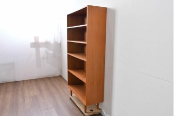 中古　美品　クロロス(CHLOROS)オリジナル　希少な廃番品　北欧デザインのおしゃれなハイブックシェルフ　(R-085215)