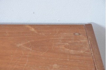 デンマークヴィンテージ　チーク材　無駄をそいだシンプルな佇まいが美しいチェスト　(R-085216)