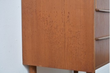 デンマークヴィンテージ　チーク材　無駄をそいだシンプルな佇まいが美しいチェスト　(R-085216)