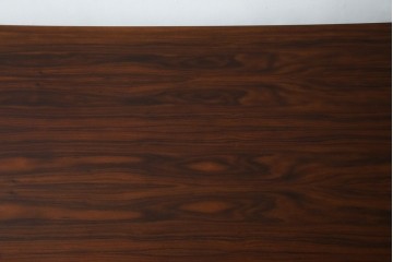 デンマークヴィンテージ　Dyrlund(デューロン)　ローズウッド材　深みのある色調で上質な佇まいの両袖机　定価約140万円　(R-085218)