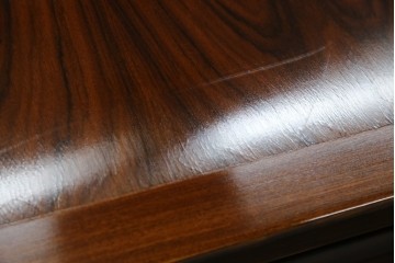 デンマークヴィンテージ　Dyrlund(デューロン)　ローズウッド材　深みのある色調で上質な佇まいの両袖机　定価約140万円　(R-085218)