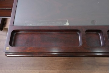 デンマークヴィンテージ　Dyrlund(デューロン)　ローズウッド　深みのある色調で上質な佇まいの両袖机　定価約140万円相当　(R-085218)