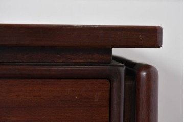 デンマークヴィンテージ　Dyrlund(デューロン)　ローズウッド　深みのある色調で上質な佇まいの両袖机　定価約140万円相当　(R-085218)