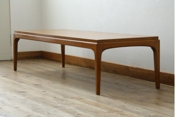 アメリカヴィンテージ　レーンファニチャー(LANE FURNITURE)　古き良きアメリカのミッドセンチュリー　飽きのこないデザインのローテーブル　(R-085219)