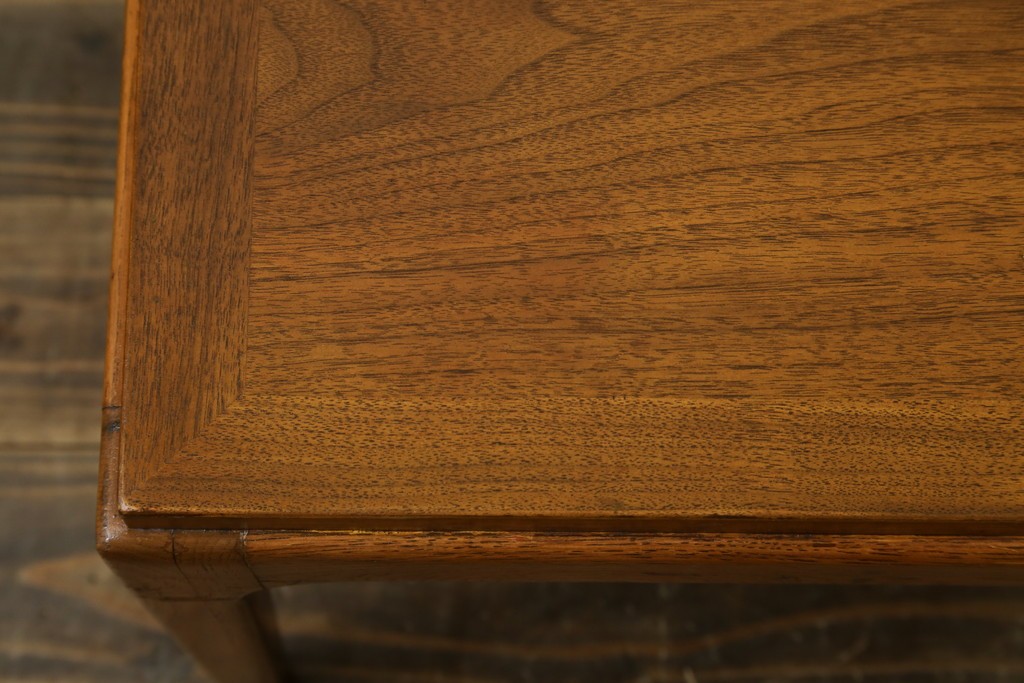 アメリカヴィンテージ　レーンファニチャー(LANE FURNITURE)　古き良きアメリカのミッドセンチュリー　飽きのこないデザインのローテーブル　(R-085219)