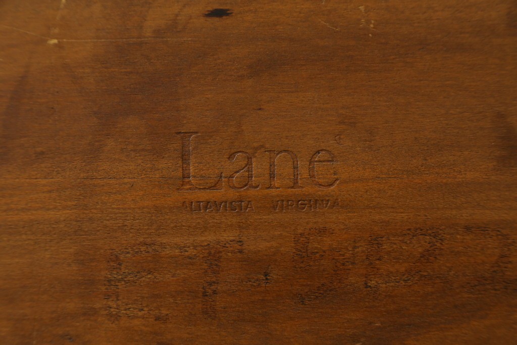 アメリカヴィンテージ　レーンファニチャー(LANE FURNITURE)　古き良きアメリカのミッドセンチュリー　飽きのこないデザインのローテーブル　(R-085219)