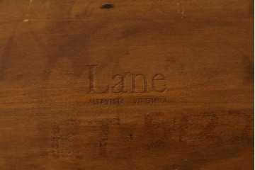 アメリカヴィンテージ　レーンファニチャー(LANE FURNITURE)　古き良きアメリカのミッドセンチュリー　飽きのこないデザインのローテーブル　(R-085219)