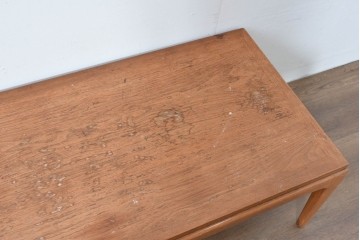 アメリカヴィンテージ　レーンファニチャー(LANE FURNITURE)　古き良きアメリカのミッドセンチュリー　飽きのこないデザインのローテーブル　(R-085219)