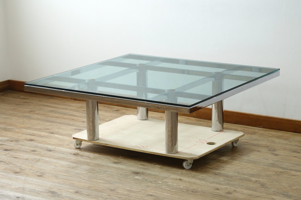 アメリカヴィンテージ　希少モデル　ノール(Knoll)　トビア・スカルパ(Tobia Scarpa)デザイン　構造美が映えるアンドレ(Andre)スクエアガラステーブル　(R-085220)