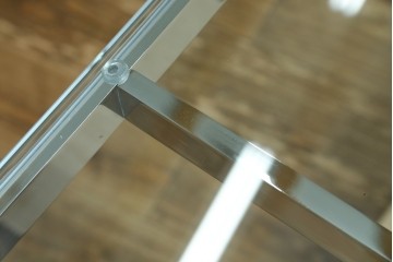 アメリカヴィンテージ　希少モデル　ノール(Knoll)　トビア・スカルパ(Tobia Scarpa)デザイン　構造美が映えるアンドレ(Andre)スクエアガラステーブル　(R-085220)