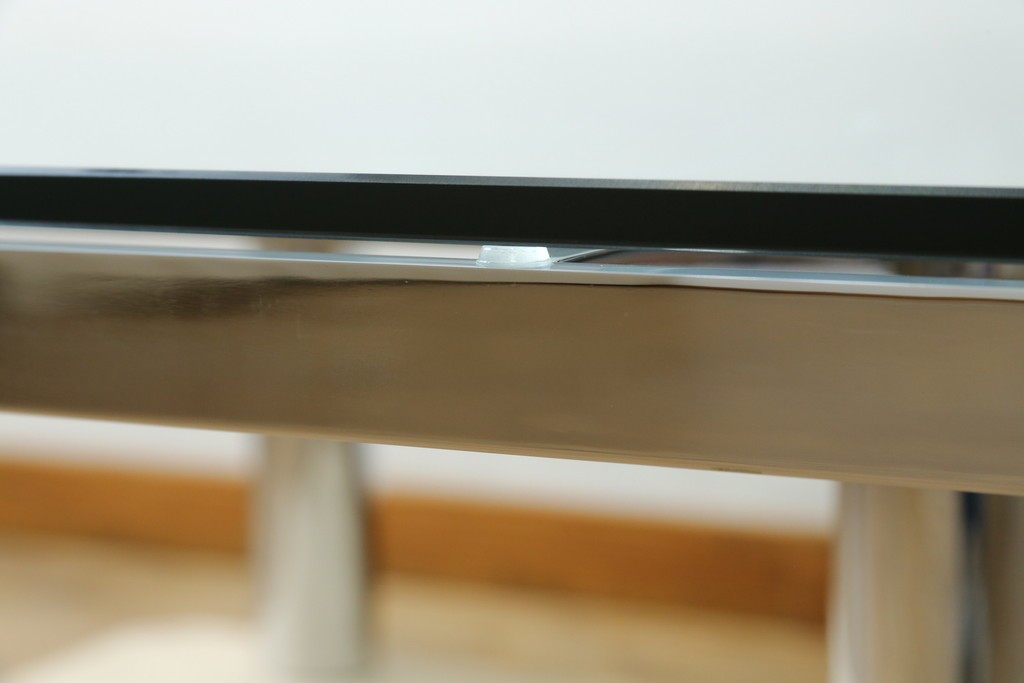 アメリカヴィンテージ　希少モデル　ノール(Knoll)　トビア・スカルパ(Tobia Scarpa)デザイン　構造美が映えるアンドレ(Andre)スクエアガラステーブル　(R-085220)