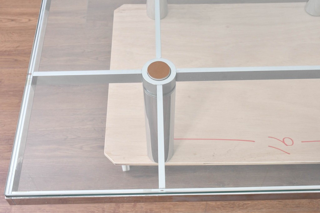 アメリカヴィンテージ　希少モデル　ノール(Knoll)　トビア・スカルパ(Tobia Scarpa)デザイン　構造美が映えるアンドレ(Andre)スクエアガラステーブル　(R-085220)