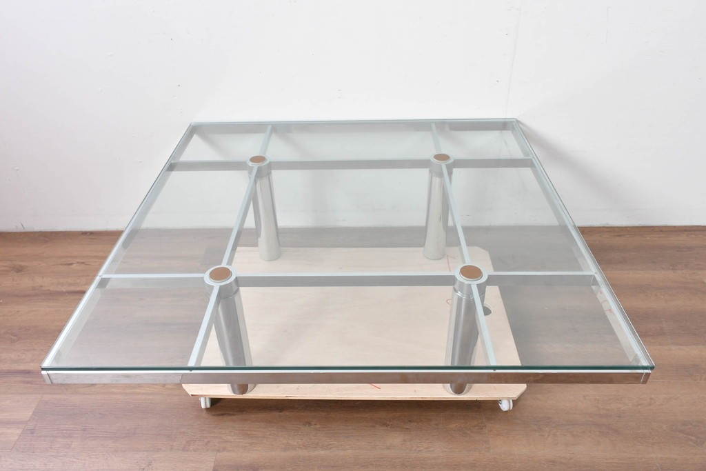 アメリカヴィンテージ　希少モデル　ノール(Knoll)　トビア・スカルパ(Tobia Scarpa)デザイン　構造美が映えるアンドレ(Andre)スクエアガラステーブル　(R-085220)