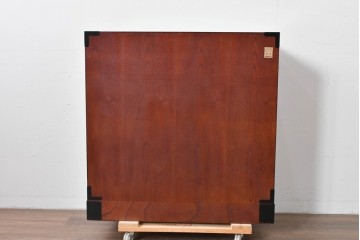 中古　美品　欅産業　仙台民芸箪笥(仙台箪笥)　漆塗りが美しい!!重厚感のある衣装箪笥　(R-085221)