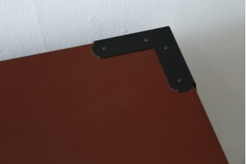 中古　美品　仙台民芸箪笥(仙台箪笥)　欅産業製　朱色漆塗り　華やかな漆の艶と牡丹金具が際立つ衣装箪笥　定価約110万円　(R-085222)